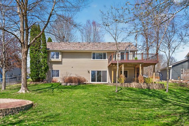 2810 Oak Ridge Drive, Monticello, MN 55362