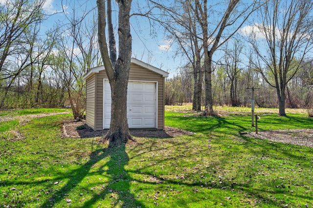 2810 Oak Ridge Drive, Monticello, MN 55362