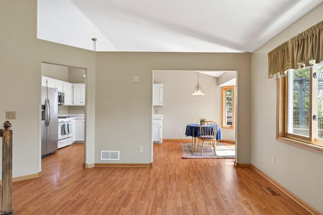 2810 Oak Ridge Drive, Monticello, MN 55362