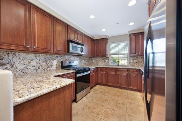 206 Dante Cir, Roseville, CA 95678