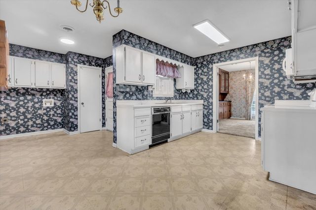 5298 OAK MEADOW AVE, Memphis, TN 38134