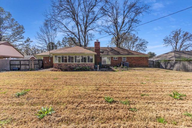 5298 OAK MEADOW AVE, Memphis, TN 38134