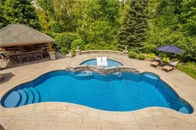 1007 Amy Place, Adams Twp, PA 15044