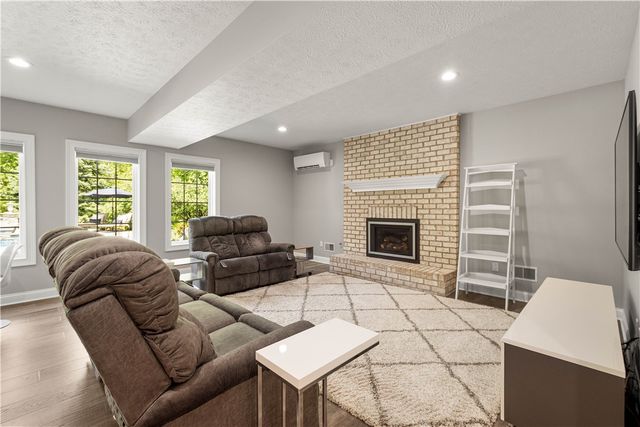 1007 Amy Place, Adams Twp, PA 15044
