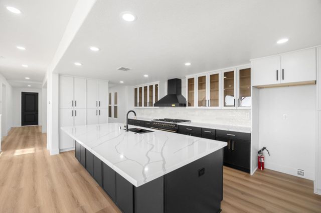 3616 Mallorca Ct, Cameron Park, CA 95682