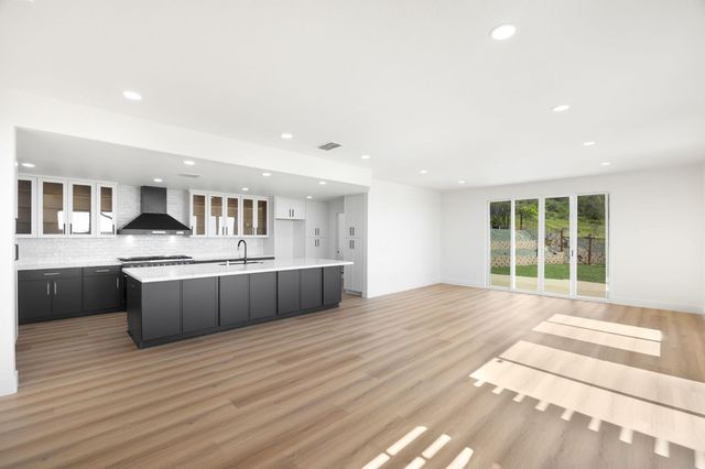 3616 Mallorca Ct, Cameron Park, CA 95682