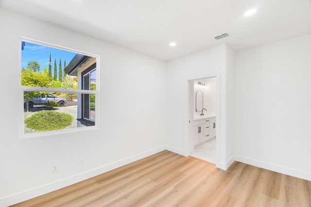 3616 Mallorca Ct, Cameron Park, CA 95682