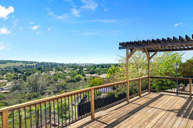 3616 Mallorca Ct, Cameron Park, CA 95682