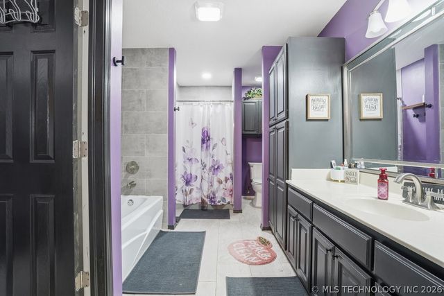 622 W Redwood Street West, Coweta, OK 74429