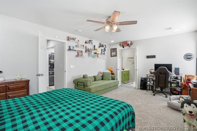 622 W Redwood Street West, Coweta, OK 74429