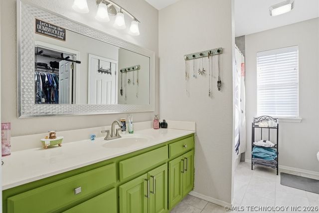 622 W Redwood Street West, Coweta, OK 74429