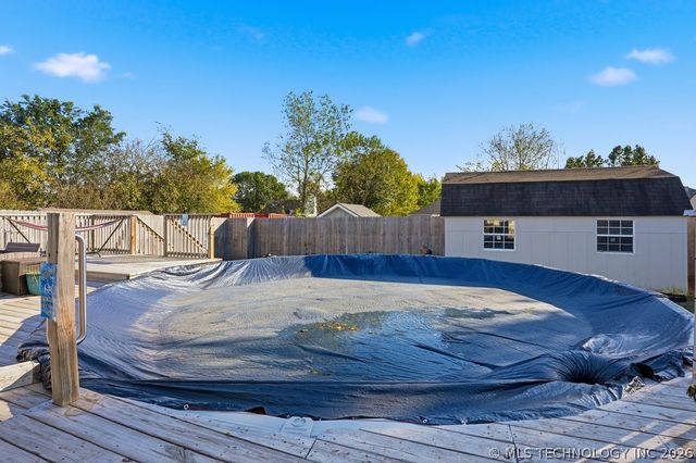 622 W Redwood Street West, Coweta, OK 74429