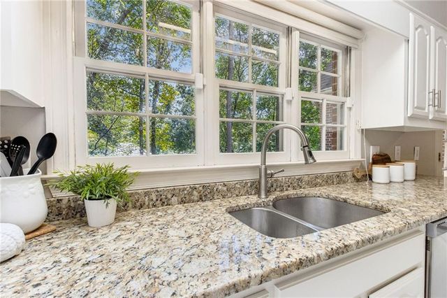 2755 Misty Morning Ln Lane, Roswell, GA 30076