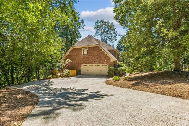 2755 Misty Morning Ln Lane, Roswell, GA 30076