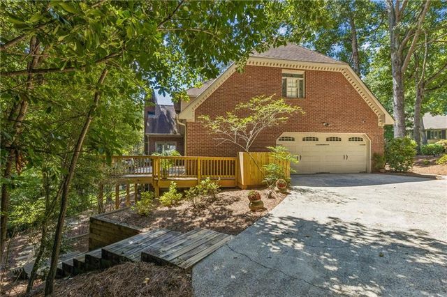 2755 Misty Morning Ln Lane, Roswell, GA 30076