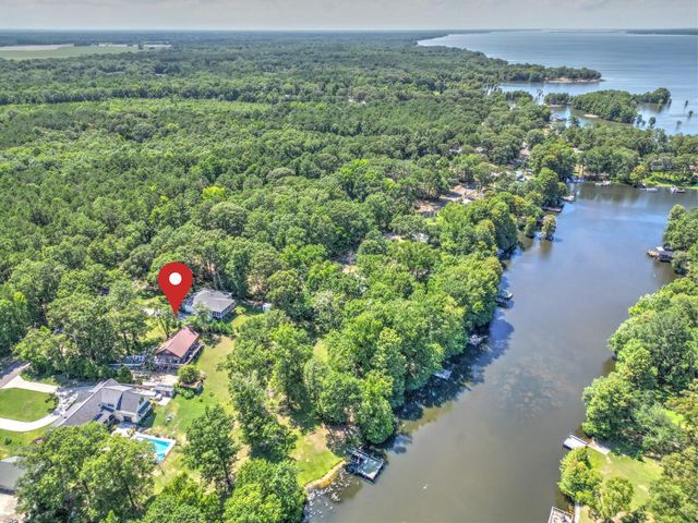 1226 Saint Julien Drive, Eutawville, SC 29048