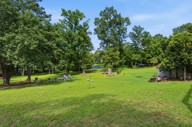 1226 Saint Julien Drive, Eutawville, SC 29048