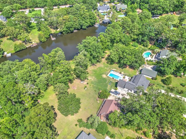1226 Saint Julien Drive, Eutawville, SC 29048