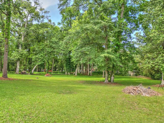 1226 Saint Julien Drive, Eutawville, SC 29048