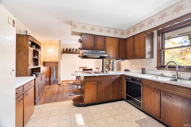 3611 Woodcliff Drive, Lafayette, IN 47905