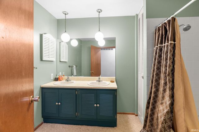 3611 Woodcliff Drive, Lafayette, IN 47905