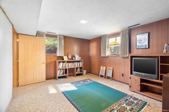 3611 Woodcliff Drive, Lafayette, IN 47905