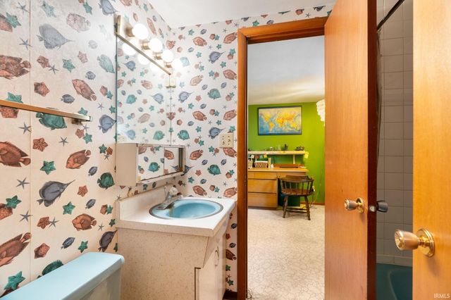 3611 Woodcliff Drive, Lafayette, IN 47905