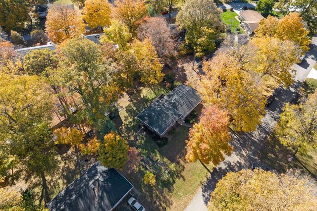 3611 Woodcliff Drive, Lafayette, IN 47905