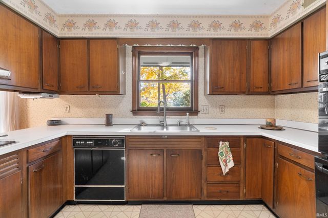 3611 Woodcliff Drive, Lafayette, IN 47905