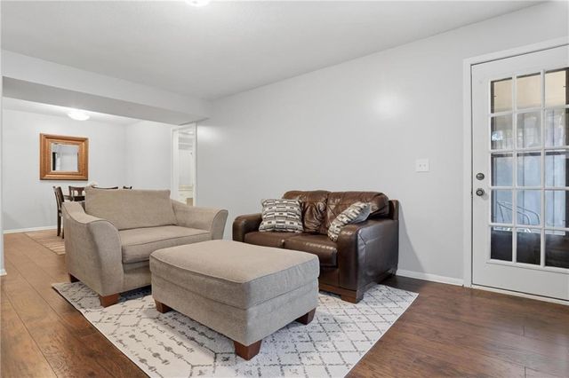 12665 W 110TH Terrace, Overland Park, KS 66210