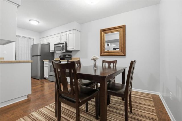 12665 W 110TH Terrace, Overland Park, KS 66210