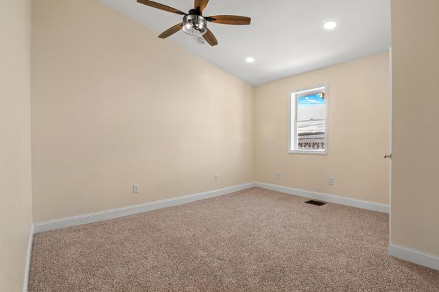 315 RIVERSIDE DR, Essex, MD 21221