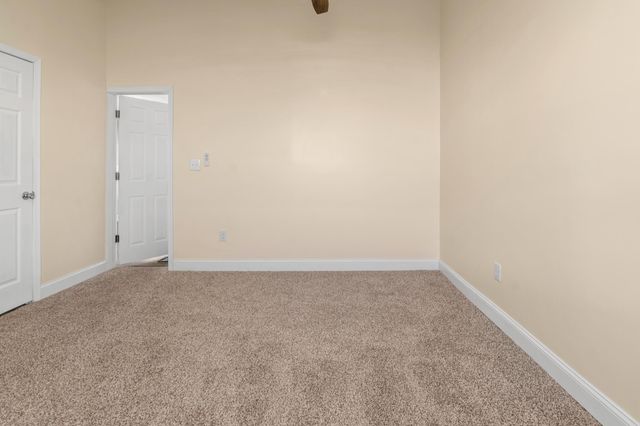315 RIVERSIDE DR, Essex, MD 21221