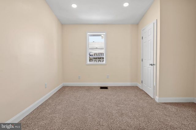 315 RIVERSIDE DR, Essex, MD 21221