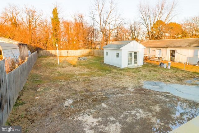 315 RIVERSIDE DR, Essex, MD 21221