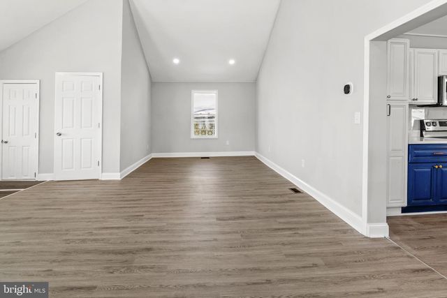 315 RIVERSIDE DR, Essex, MD 21221