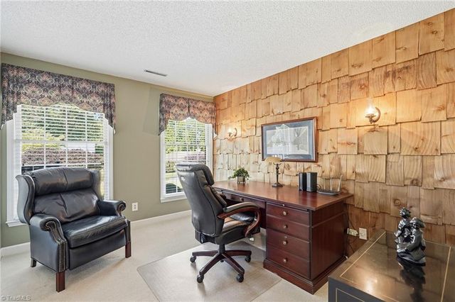 1075 Foothills Drive, Kernersville, NC 27284