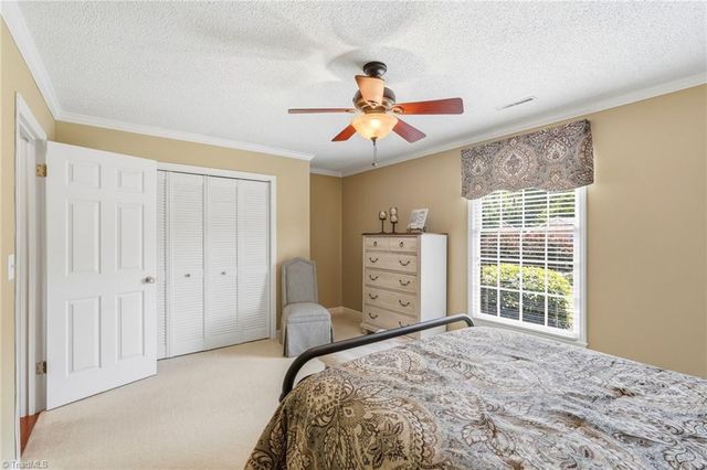1075 Foothills Drive, Kernersville, NC 27284