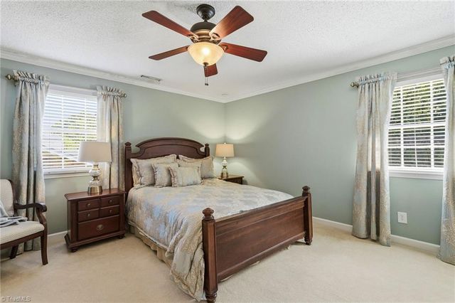 1075 Foothills Drive, Kernersville, NC 27284
