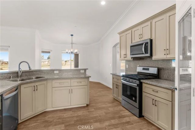 11423 Desert View, Pinon Hills, CA 92372