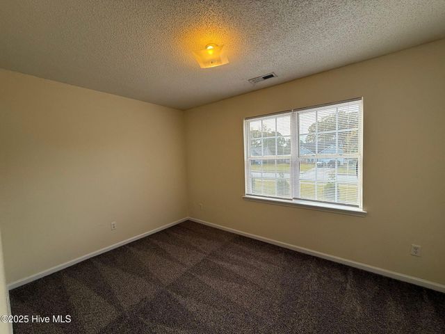 303 Timberlake Trail, Jacksonville, NC 28546