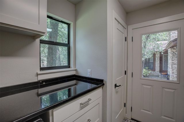205 E Esparada DR, Georgetown, TX 78628