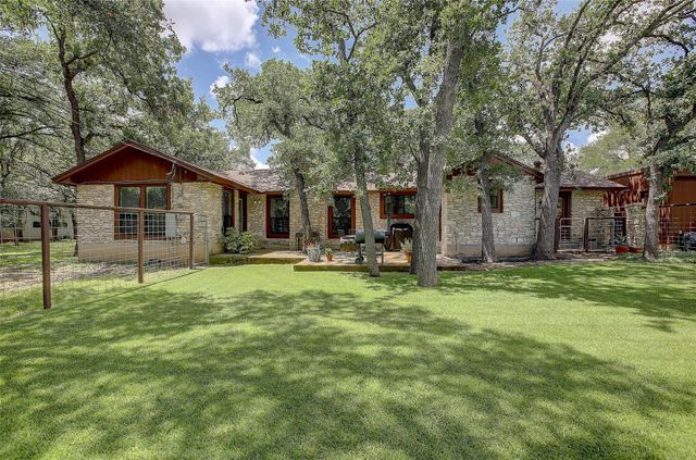 205 E Esparada DR, Georgetown, TX 78628