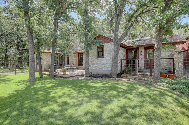 205 E Esparada DR, Georgetown, TX 78628