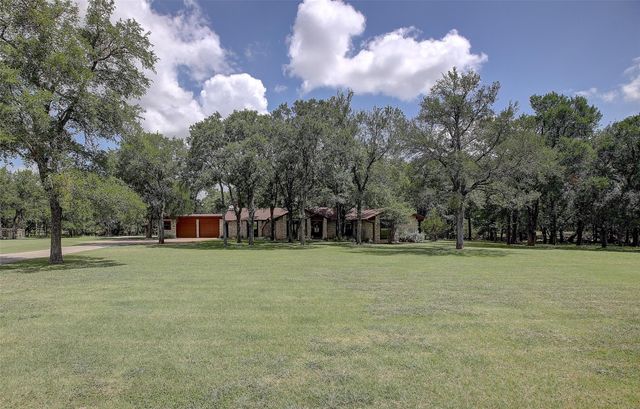 205 E Esparada DR, Georgetown, TX 78628