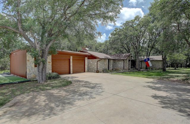 205 E Esparada DR, Georgetown, TX 78628
