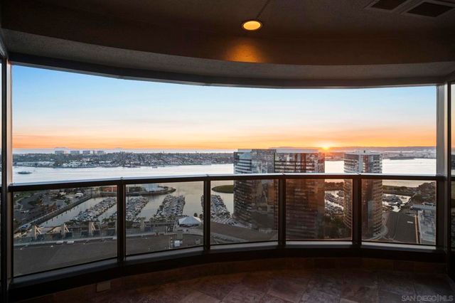 100 Harbor Dr 3005, San Diego, CA 92101