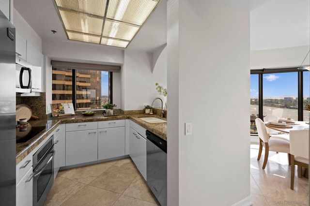 100 Harbor Dr 3005, San Diego, CA 92101