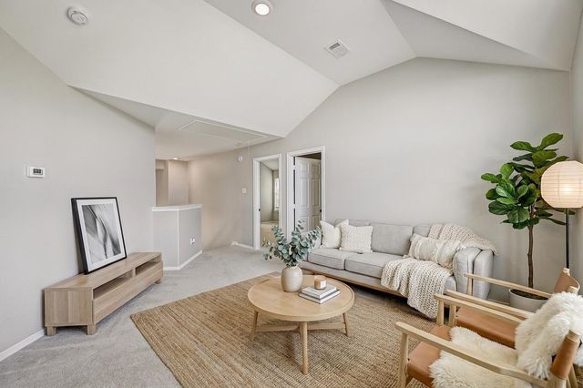 1020 Jefferson Street, Alvin, TX 77511