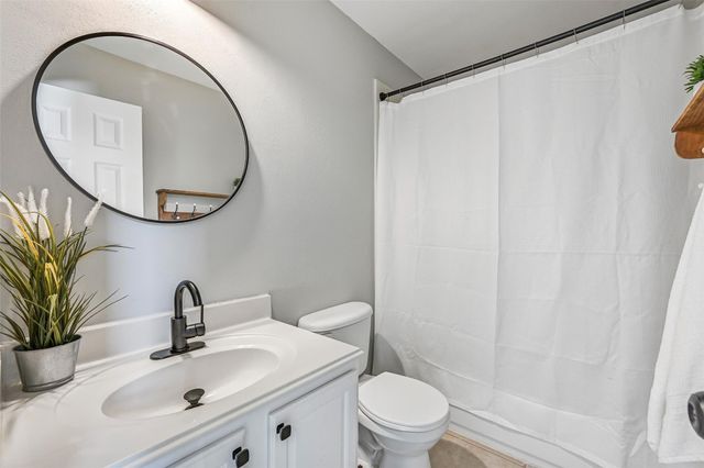 1020 Jefferson Street, Alvin, TX 77511